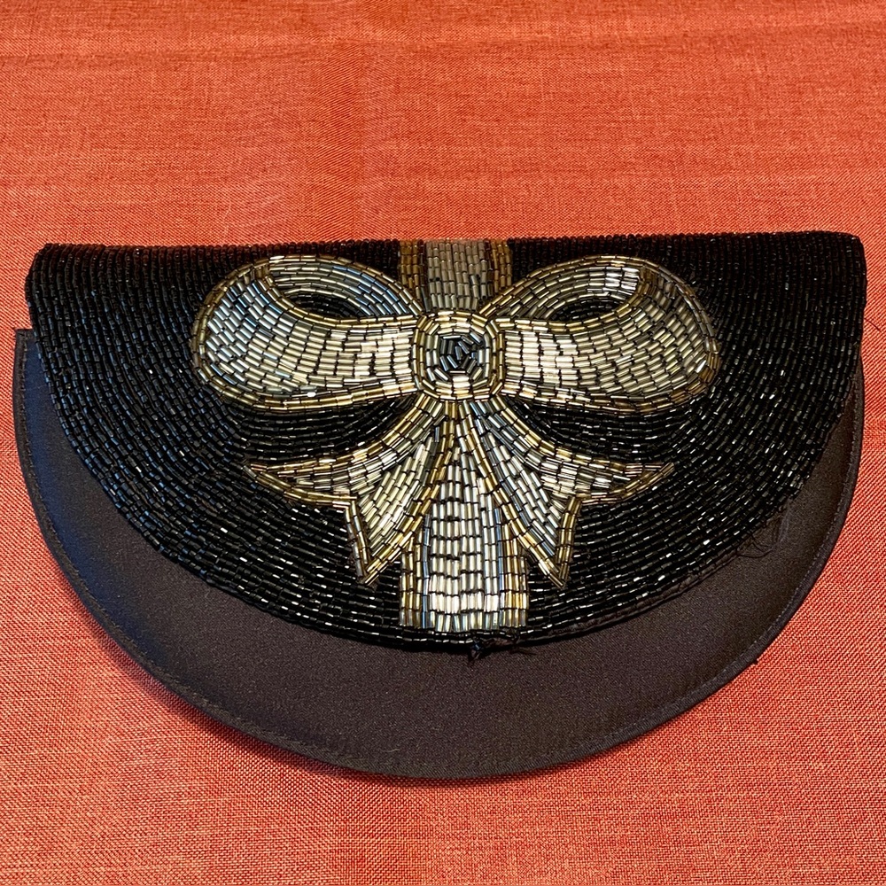 80s TOWANNY Beaded Purse with Bow Design